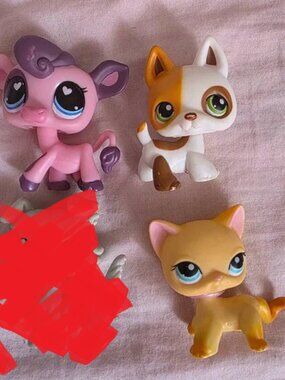 Share Littlest Pet Shop LPS Shorthair Cat #339 Brooke and German Shepherd # 127